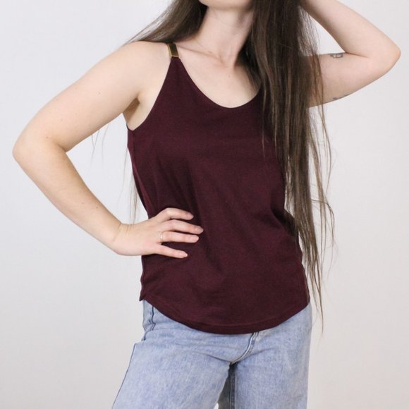 *Magazine Red Wine Tank - Picture 3 of 7